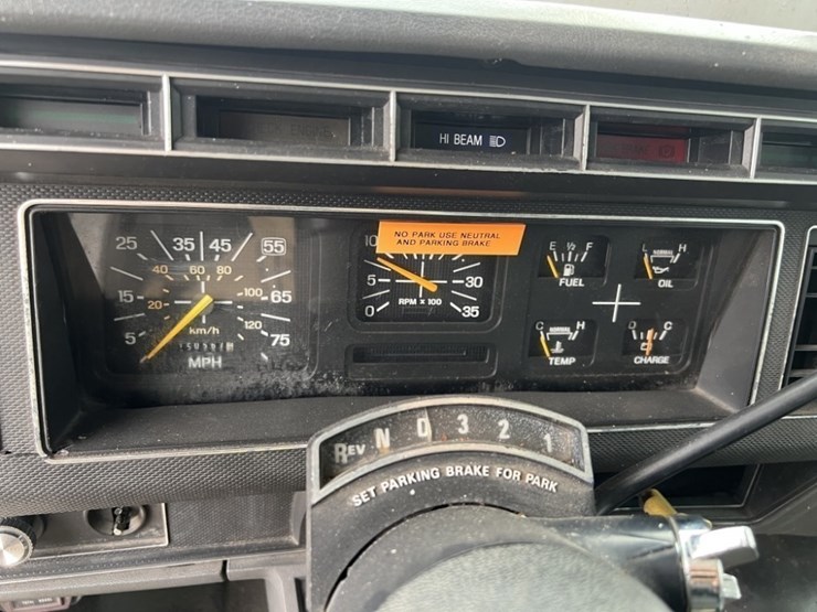 1992-ford-f700-image-17