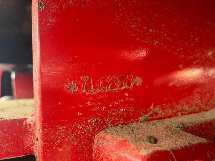 2008-versatile-535-image-35