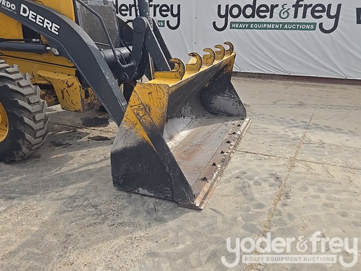 2021-deere-310sl-image-20