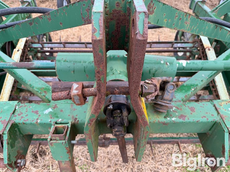 2003-kmc-peanut-vine-conditioner/fluffer-image-9