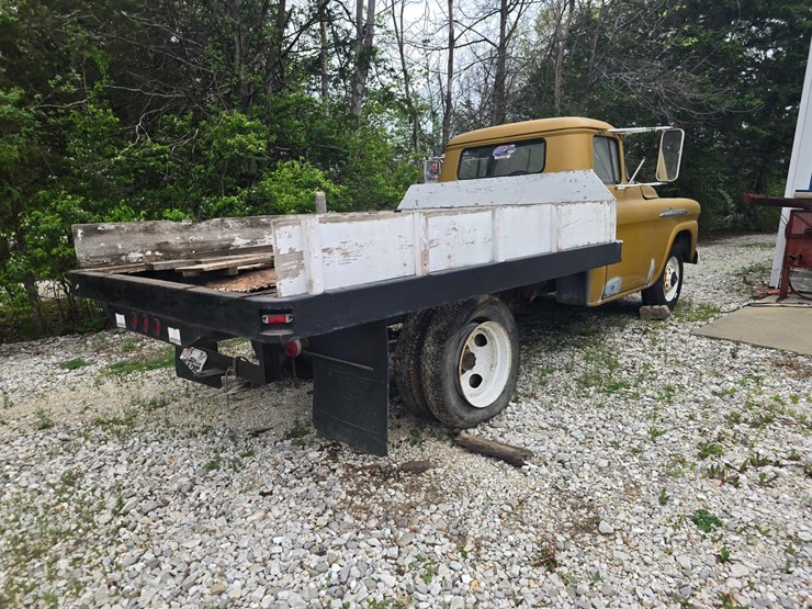 1958-chevrolet-apache-image-12