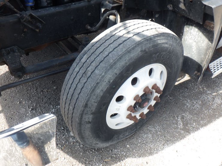 2001-mack-ch613-image-20