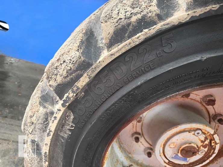 2008-genie-s80-image-24