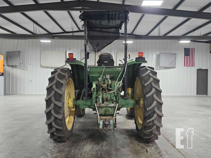 john-deere-6220-image-6