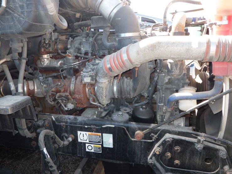 2020-kenworth-t680-image-30