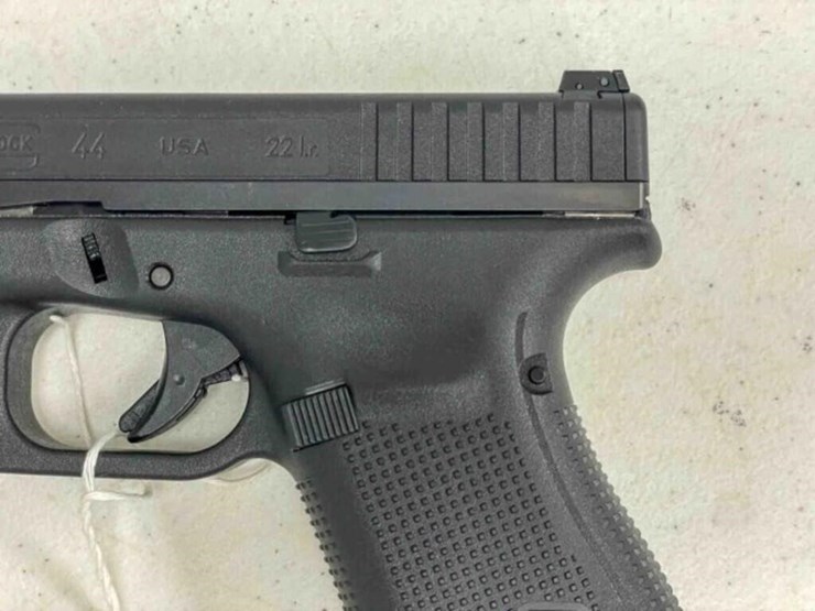 glock-pistol-image-11