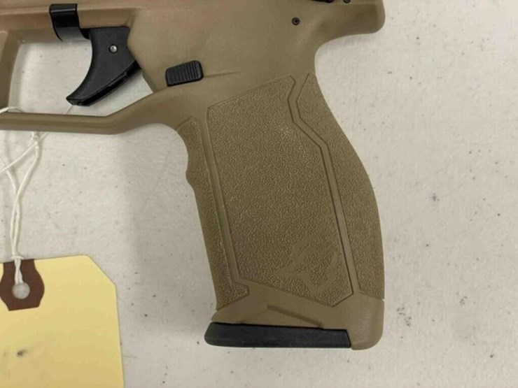 taurus-pistol-image-11