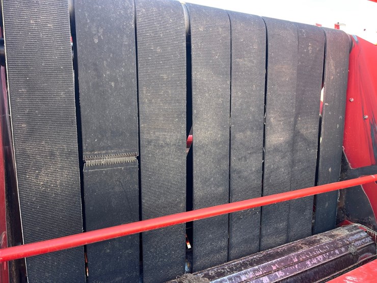 new-holland-br7090-image-7