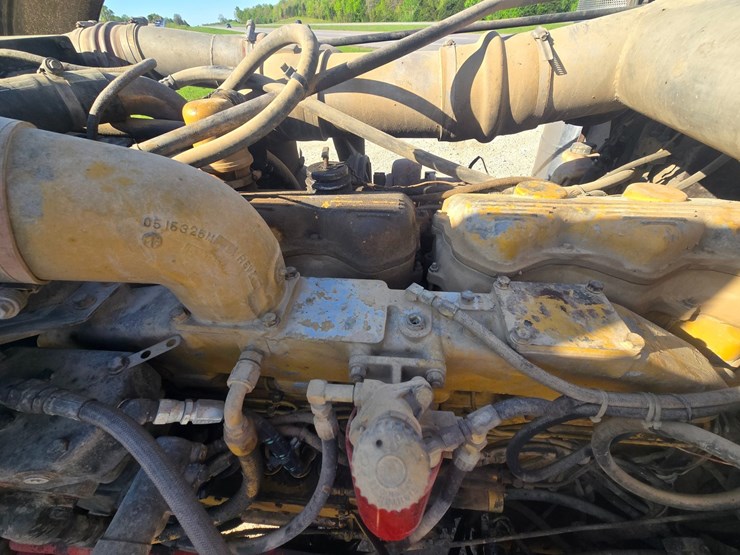 1987-peterbilt-379-image-43