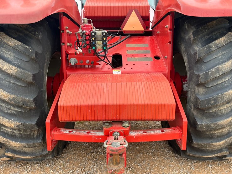 2008-versatile-535-image-16