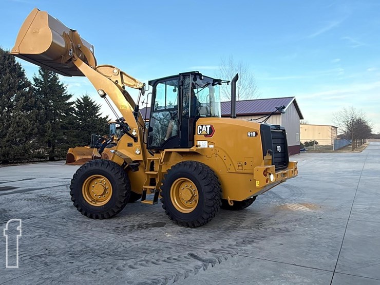 caterpillar-910-image-7