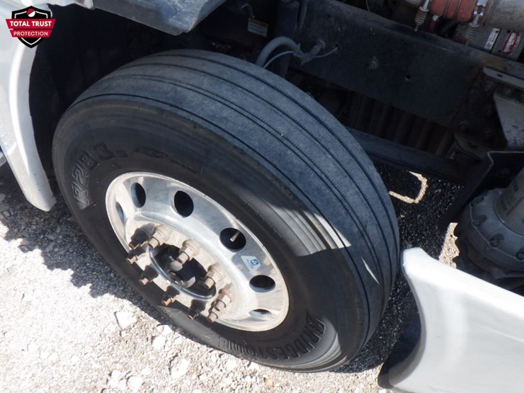 2019-freightliner-cascadia-125-image-26