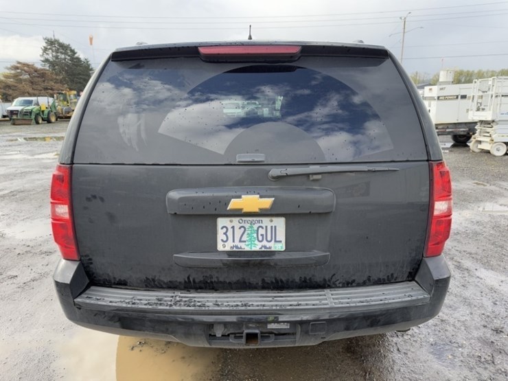 2014-chevrolet-tahoe-image-5