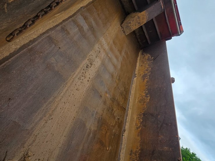 2001-mack-rd688s-image-42