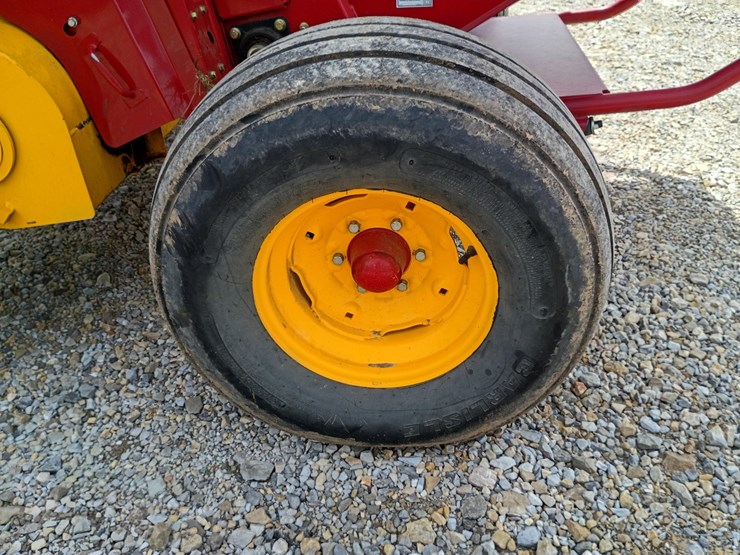 2020-new-holland-450-image-33