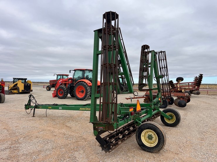 2002-john-deere-200-image-13