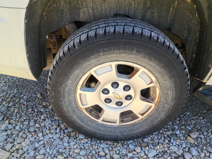 2008-chevrolet-tahoe-image-86