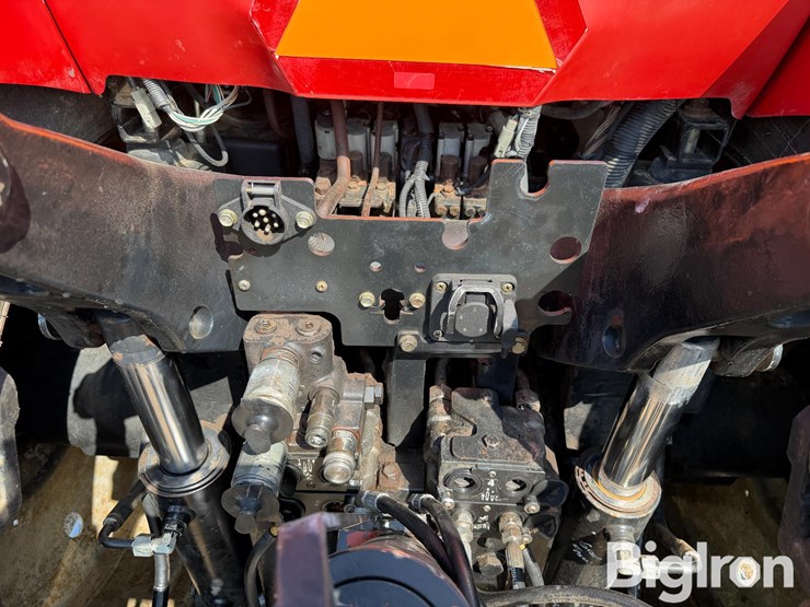 2009-case-ih-magnum-275-image-12