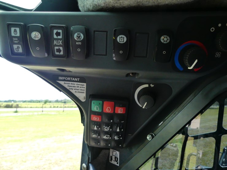 2017-deere-333g-image-15