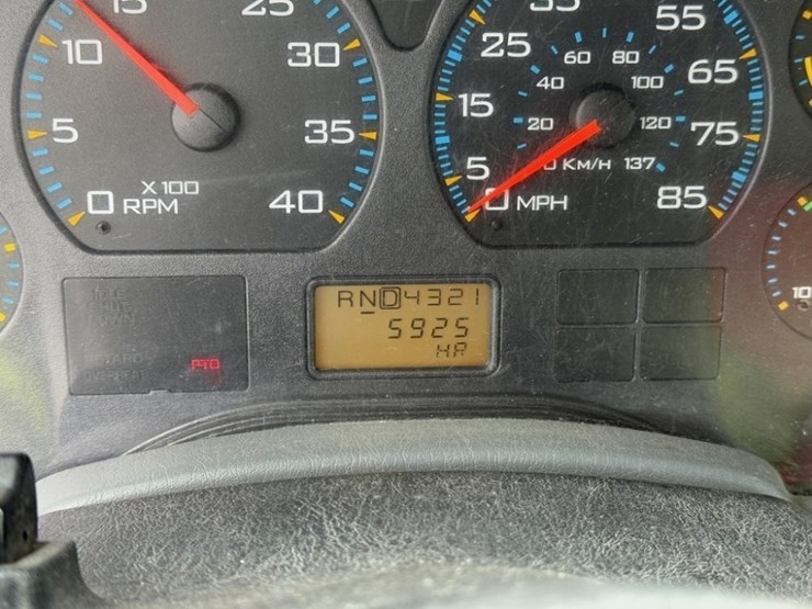 2007-international-7400-image-27