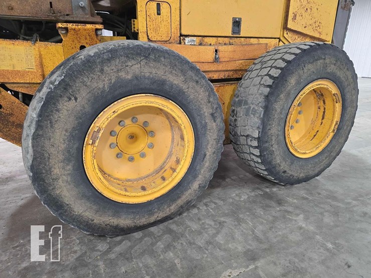 2004-volvo-g740b-image-27