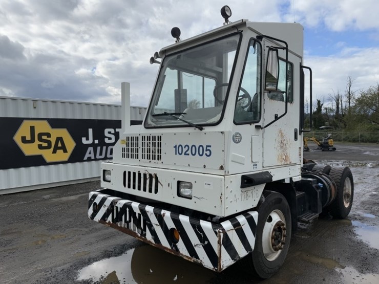 2010-kalmar-ottawa-yard-spotter-truck-image-1