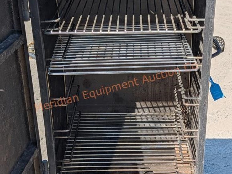 char-broil-smoker-image-6