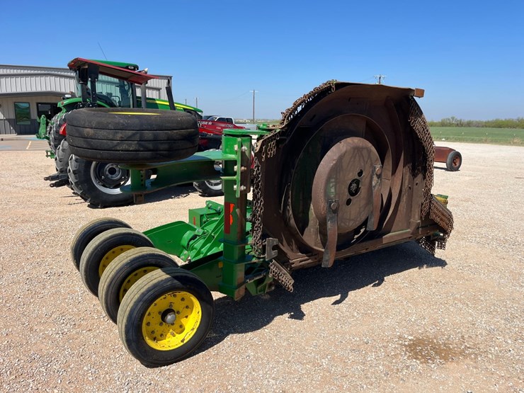 2019-john-deere-10-image-5