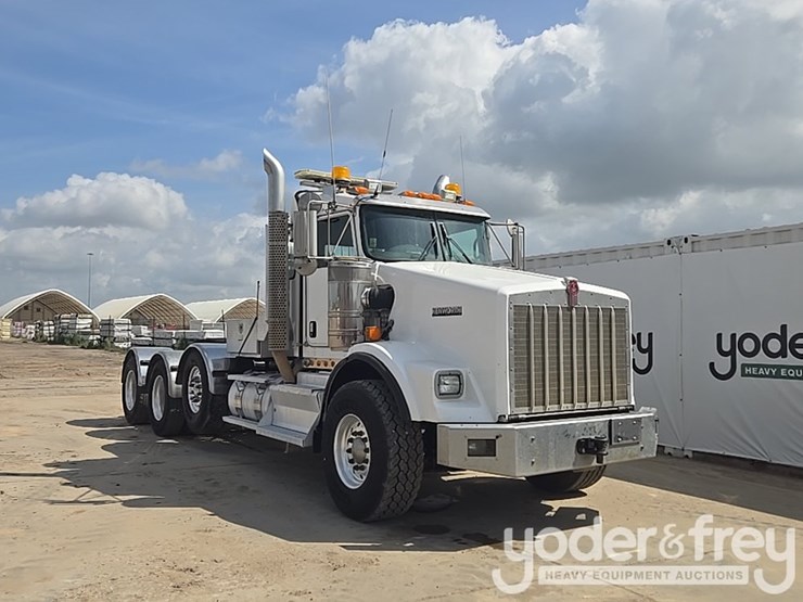 2014-kenworth-t880-image-7