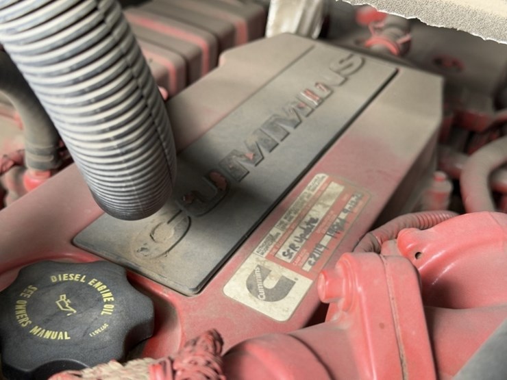 2014-freightliner-mt45-image-10