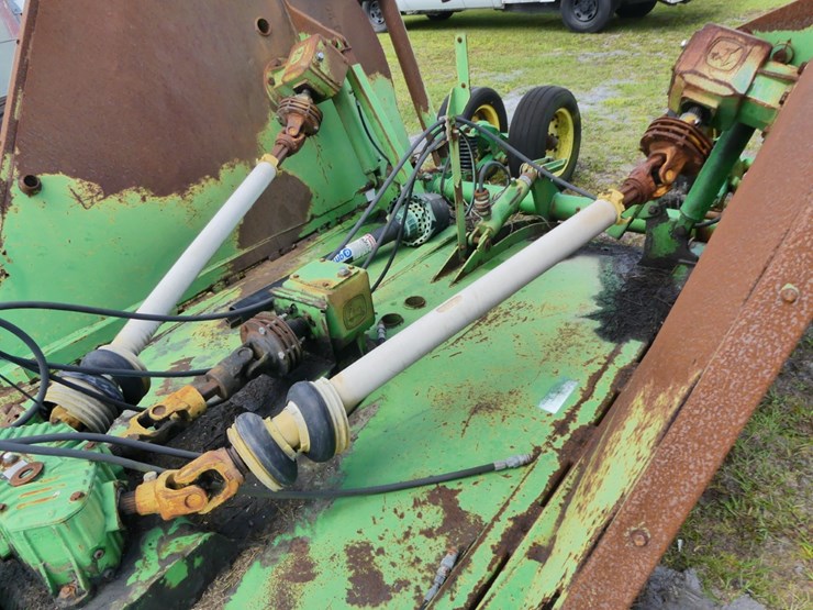 john-deere-15-image-10