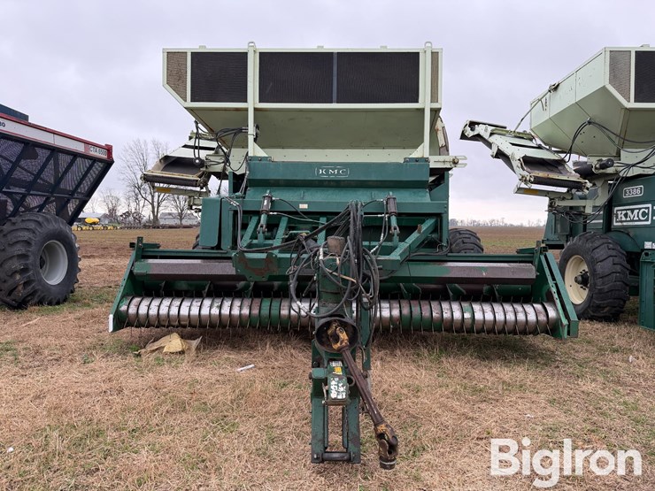 2012-kmc-3386-peanut-combine-image-2