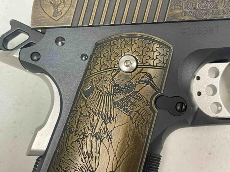 magnum-research-pistol-image-10