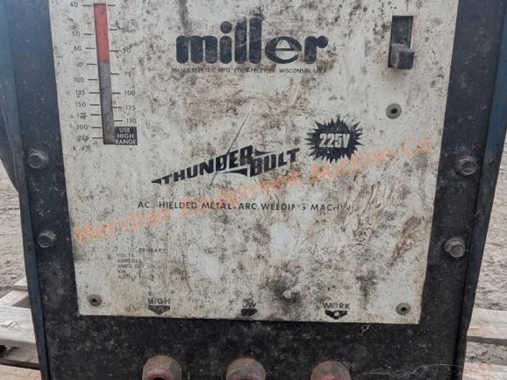 miller-thunderolt-welder-image-9