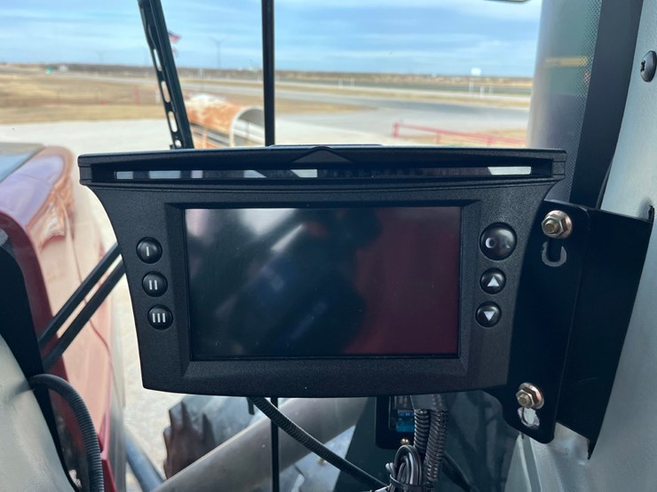 2009-versatile-435-image-37