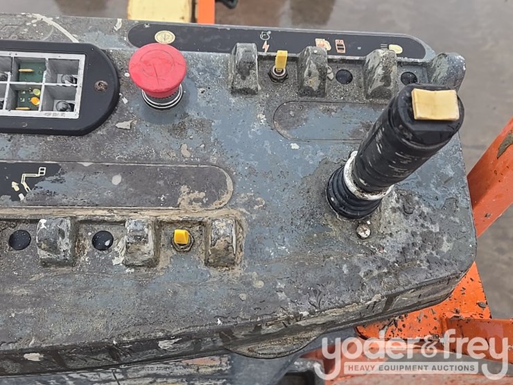 2008-jlg-400s-image-29