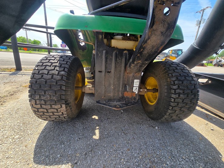 john-deere-l111-image-32