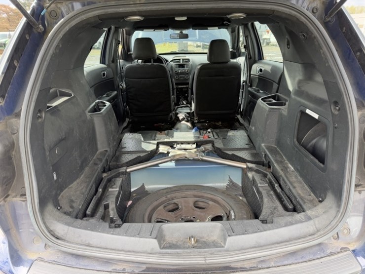 2018-ford-explorer-image-19