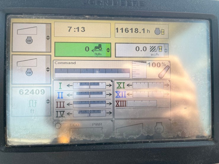 2014-john-deere-6125r-image-32