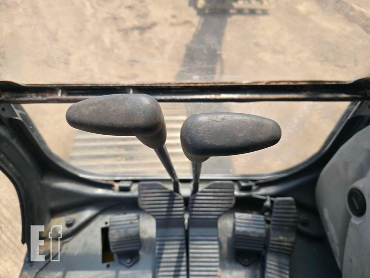 kobelco-sk350-lc-image-15