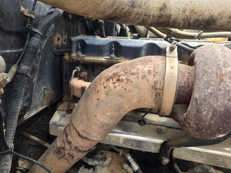 2001-mack-rd690s-image-50