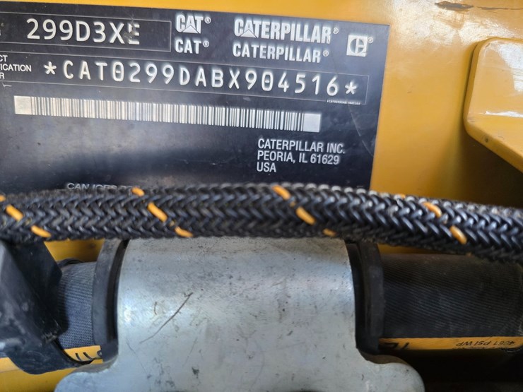 2023-caterpillar-299d3-xe-image-38