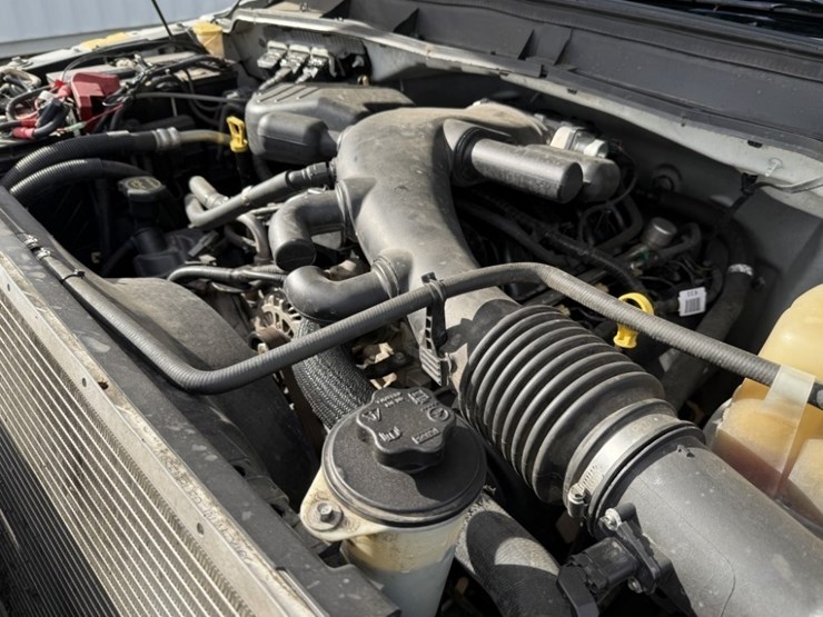 2013-ford-f550-sd-image-11