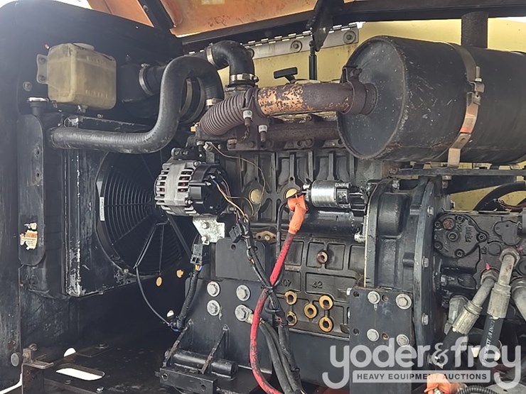 2008-jlg-400s-image-32