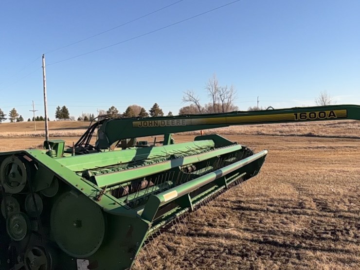 john-deere-1600-image-12