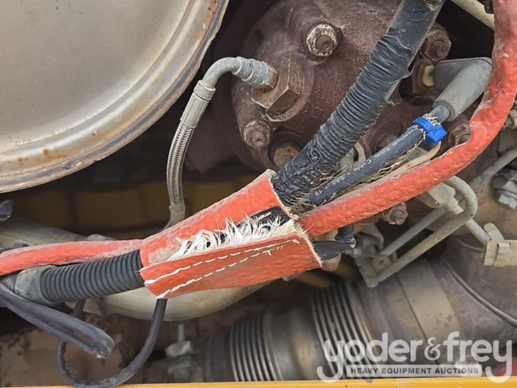 2019-caterpillar-d6-lgp-image-80