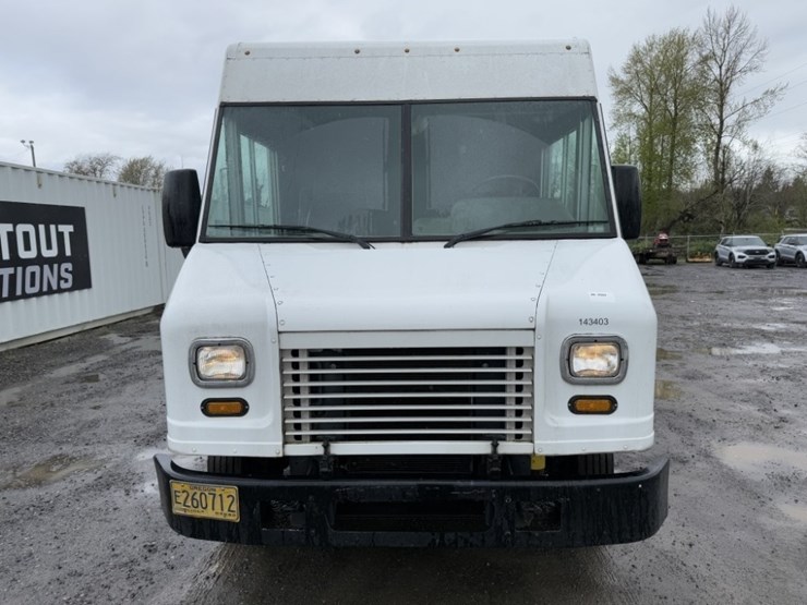 2014-freightliner-mt45-image-8