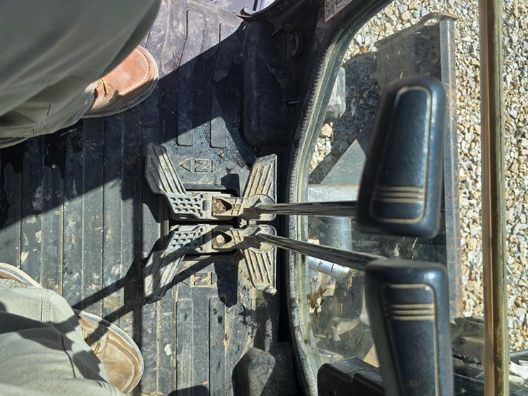 2022-bobcat-e50-image-61