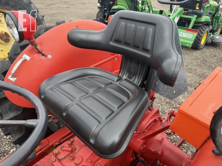 massey-ferguson-135-image-20