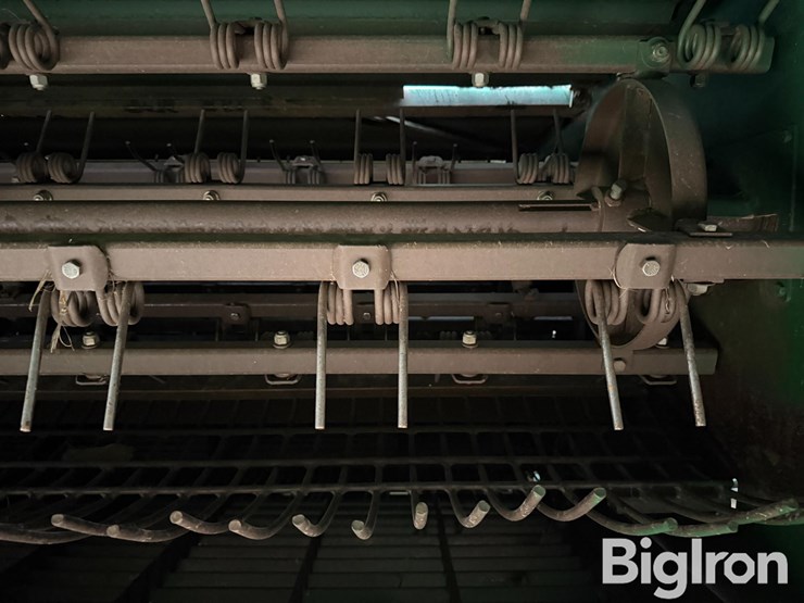 2012-kmc-3386-peanut-combine-image-13